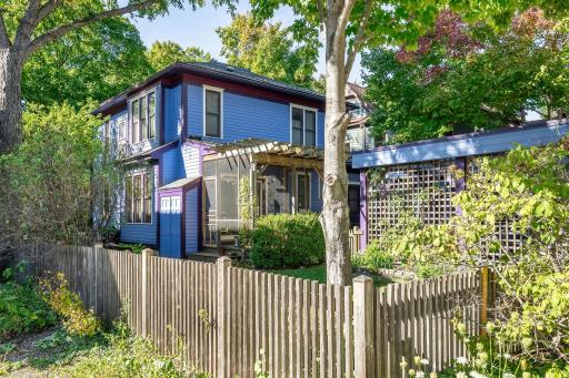 2219 22nd Avenue S, Minneapolis, MN 55404