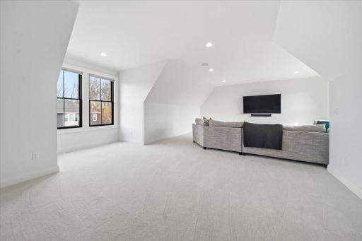 15540 52nd Place N, Minneapolis, MN 55446
