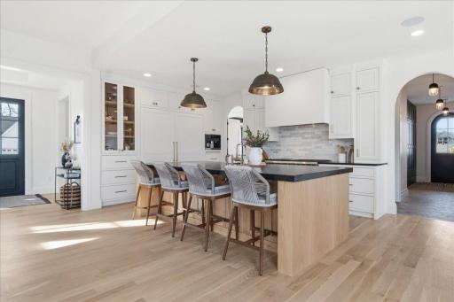 15540 52nd Place N, Minneapolis, MN 55446