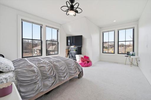 15540 52nd Place N, Minneapolis, MN 55446