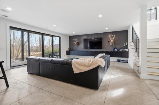 15540 52nd Place N, Minneapolis, MN 55446