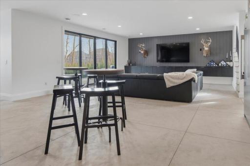 15540 52nd Place N, Minneapolis, MN 55446