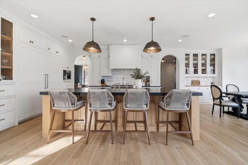 15540 52nd Place N, Minneapolis, MN 55446