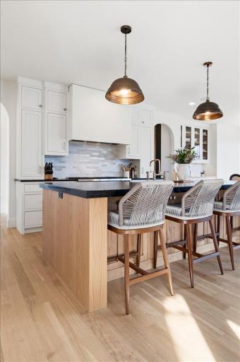 15540 52nd Place N, Minneapolis, MN 55446