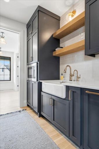 15540 52nd Place N, Minneapolis, MN 55446