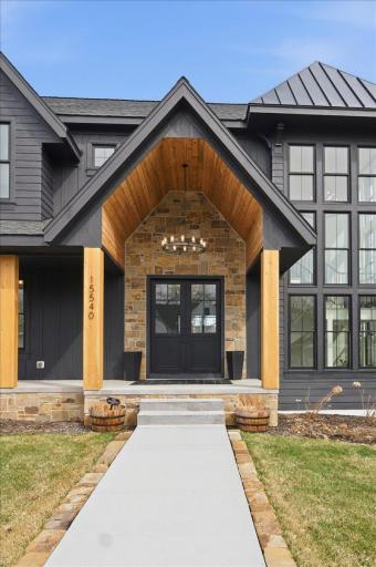 15540 52nd Place N, Minneapolis, MN 55446