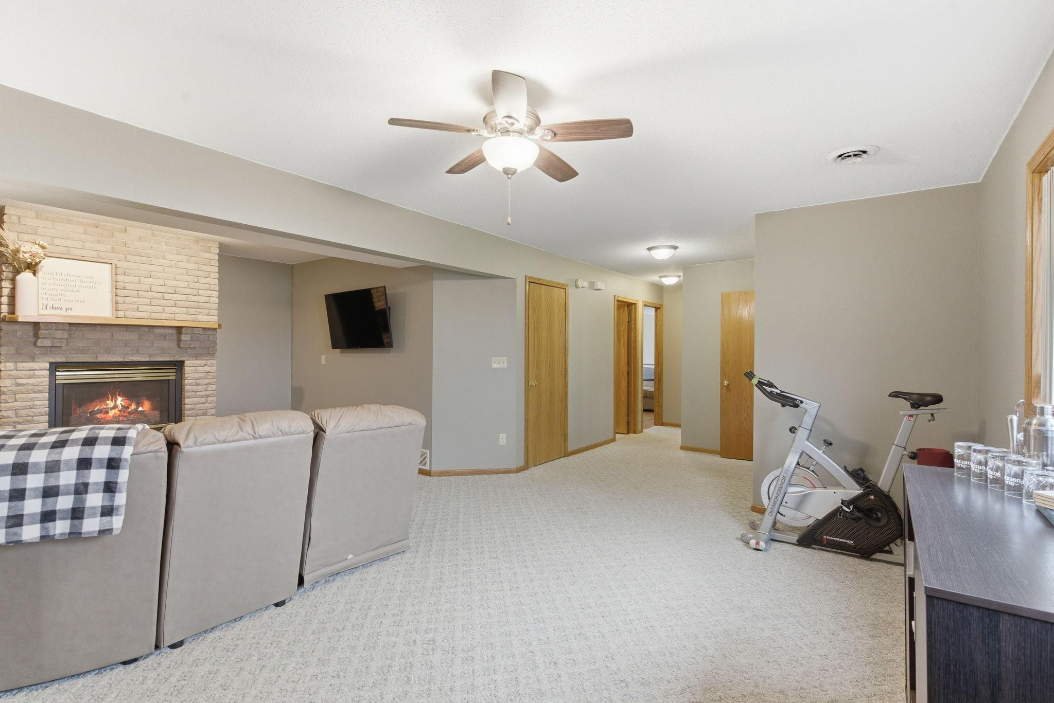 37-web-or-mls-1837 Red River Trail-37.jpg