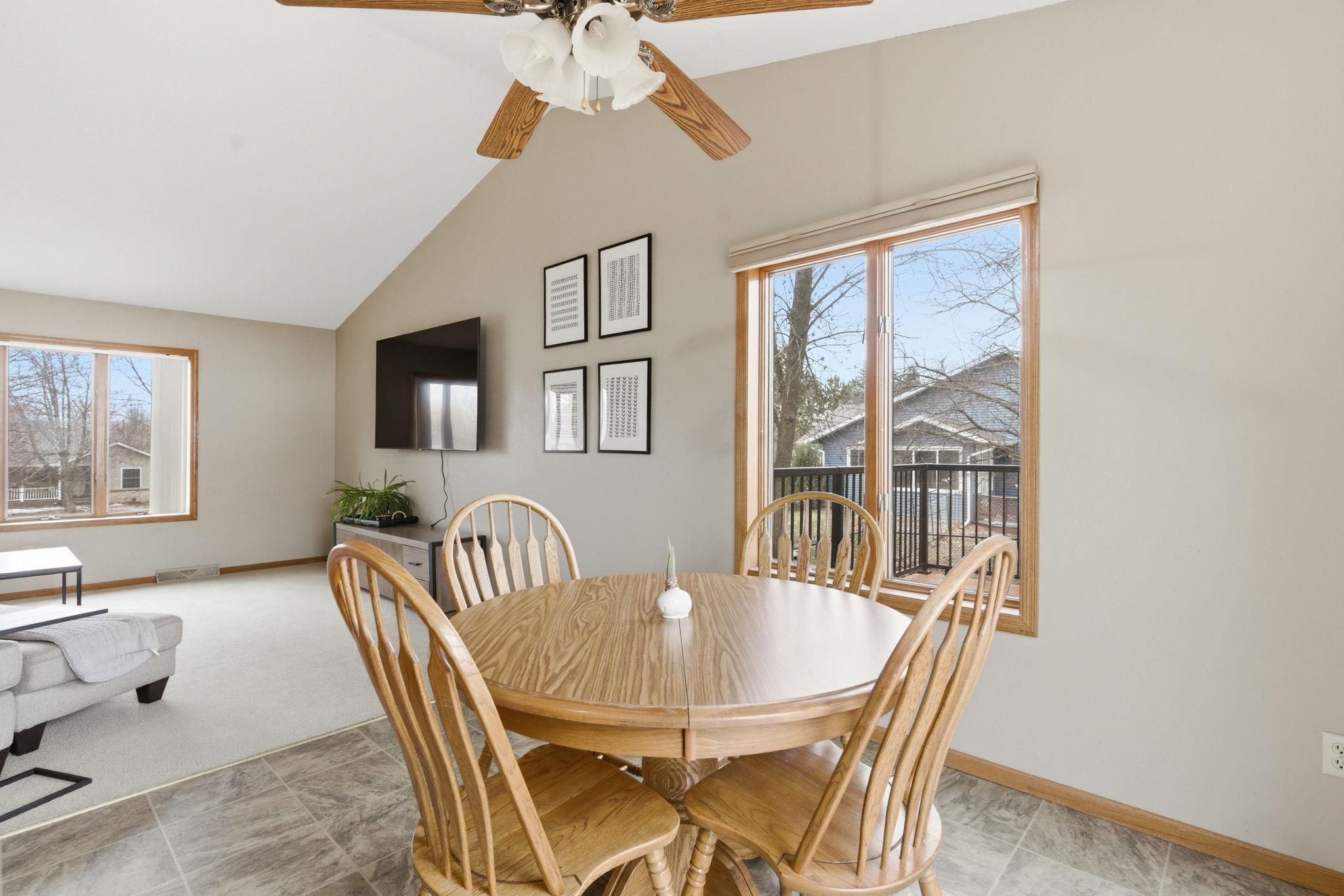 21-web-or-mls-1837 Red River Trail-21.jpg