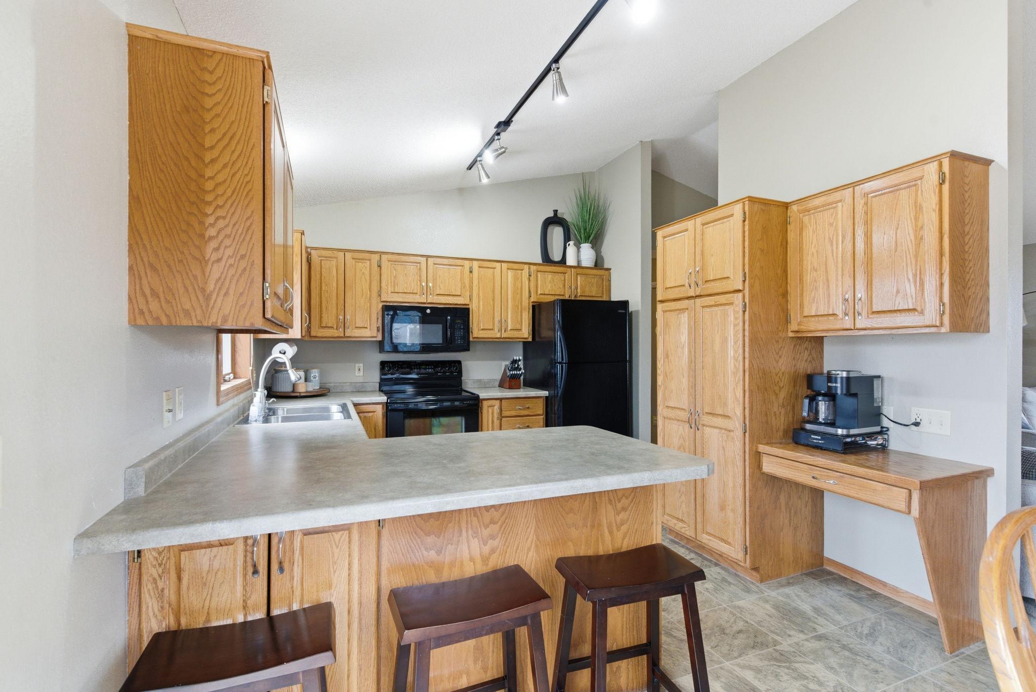 22-web-or-mls-1837 Red River Trail-22.jpg