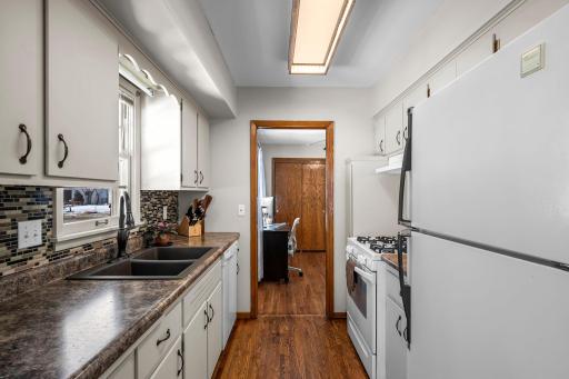 900 79th Avenue NE, Minneapolis, MN 55432