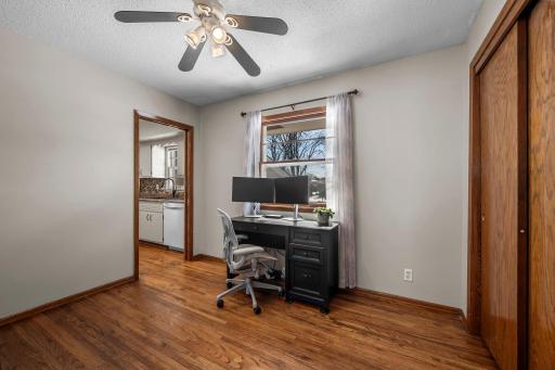900 79th Avenue NE, Minneapolis, MN 55432