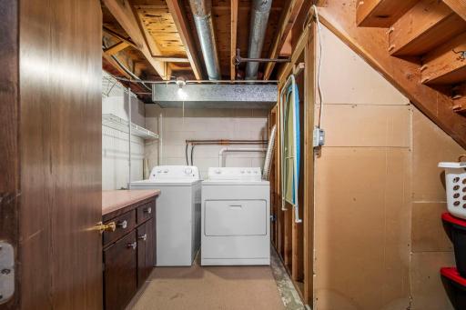 900 79th Avenue NE, Minneapolis, MN 55432