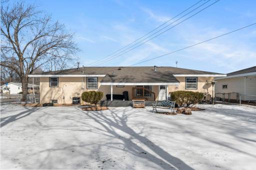 900 79th Avenue NE, Minneapolis, MN 55432