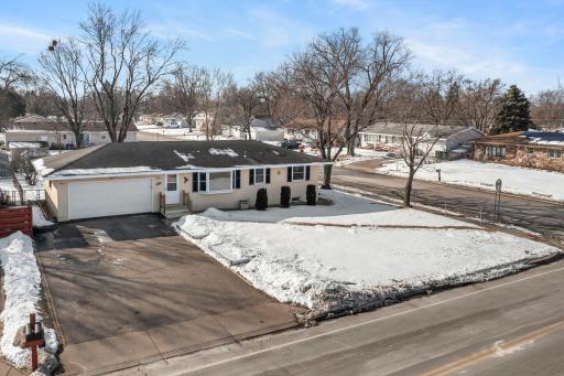 900 79th Avenue NE, Minneapolis, MN 55432