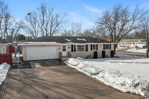 900 79th Avenue NE, Minneapolis, MN 55432