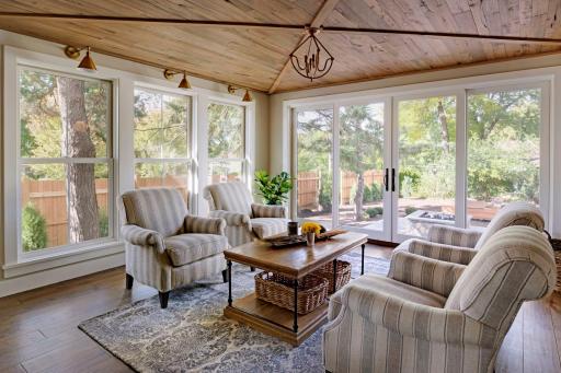 105 Walker Avenue N, Wayzata, MN 55391