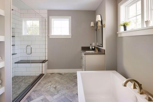 105 Walker Avenue N, Wayzata, MN 55391