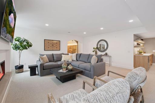 105 Walker Avenue N, Wayzata, MN 55391