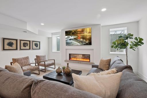 105 Walker Avenue N, Wayzata, MN 55391