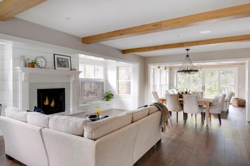 105 Walker Avenue N, Wayzata, MN 55391