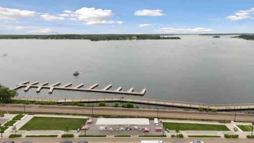 105 Walker Avenue N, Wayzata, MN 55391