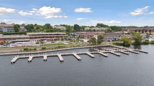 105 Walker Avenue N, Wayzata, MN 55391