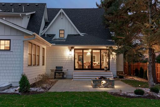 105 Walker Avenue N, Wayzata, MN 55391