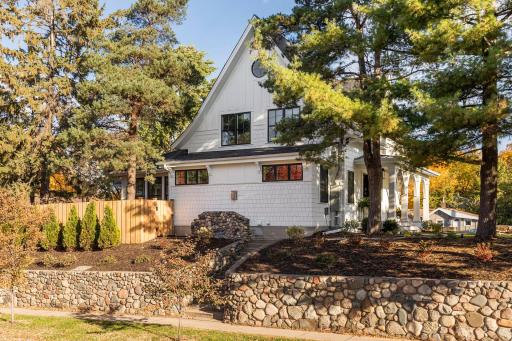 105 Walker Avenue N, Wayzata, MN 55391