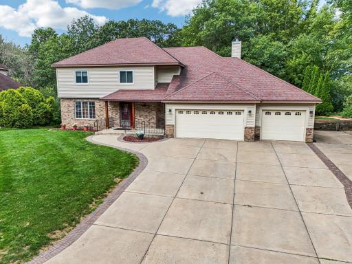13721 Danbury Path, Rosemount, MN 55068
