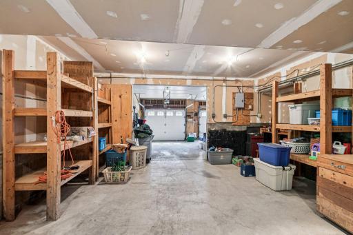 54-web-or-mls-Danbury Path-S0608-052.jpg