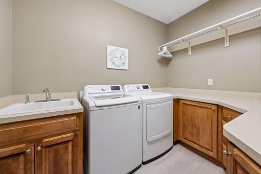 1676 Isabella Parkway, Chaska, MN 55318
