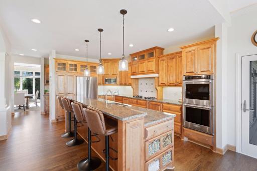 1676 Isabella Parkway, Chaska, MN 55318