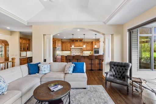1676 Isabella Parkway, Chaska, MN 55318
