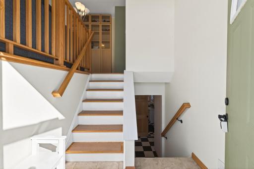 Bright and open entry