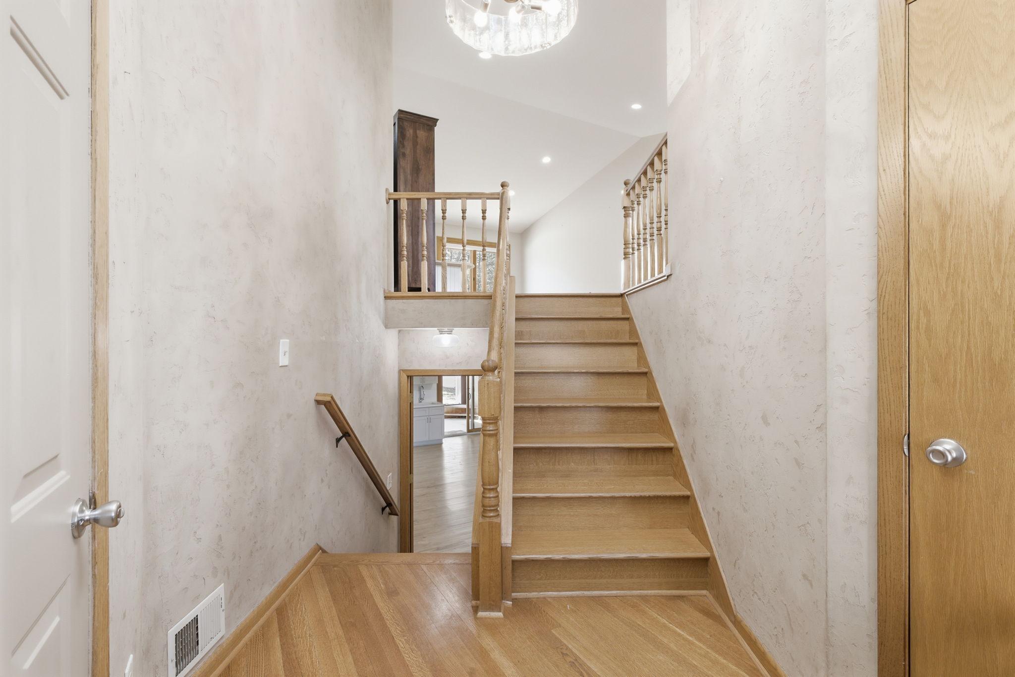Split entry with gorgeous floors throughout.