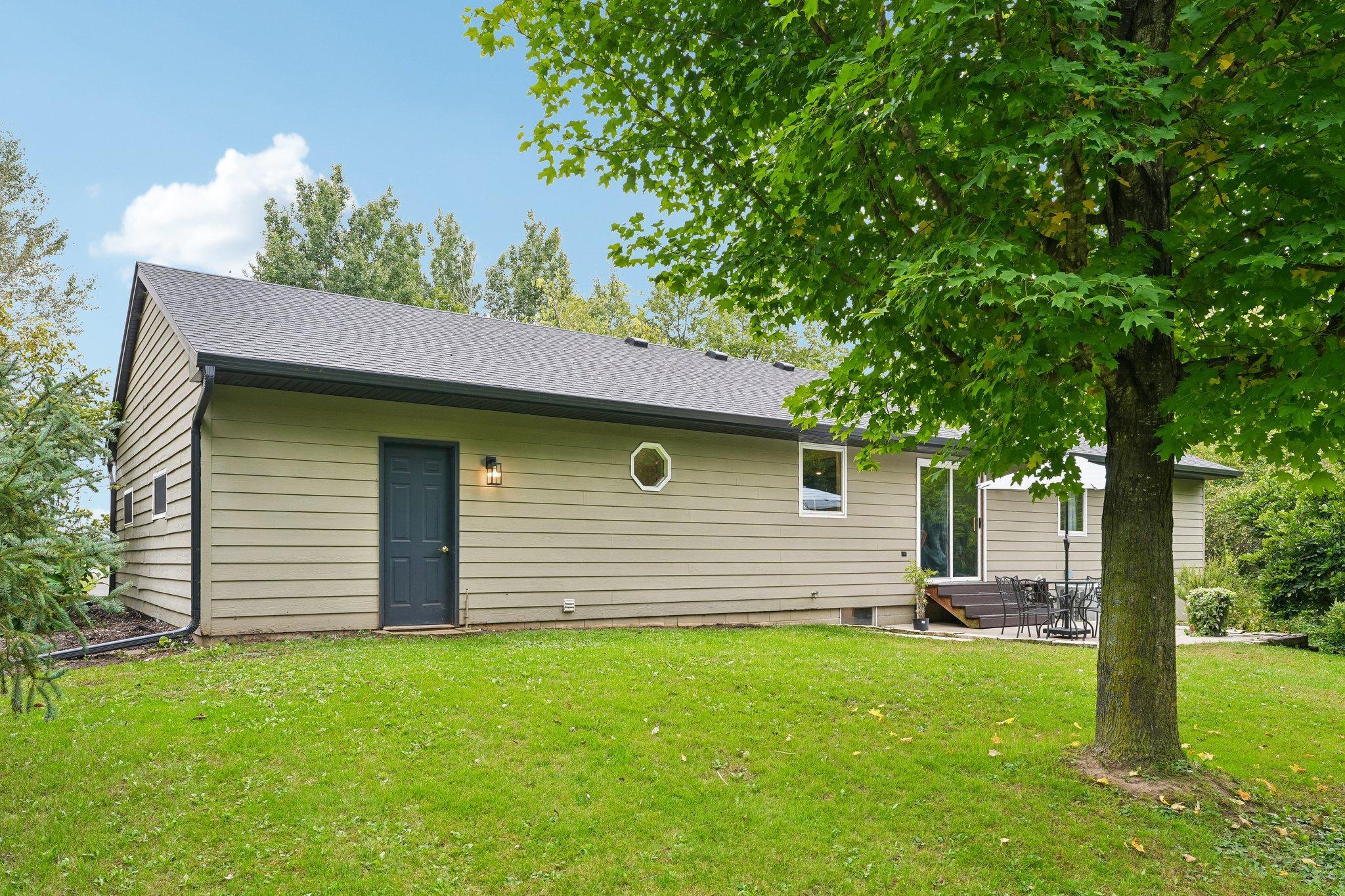 49-web-or-mls-W10282 County Road Ff-S2909-049.jpg