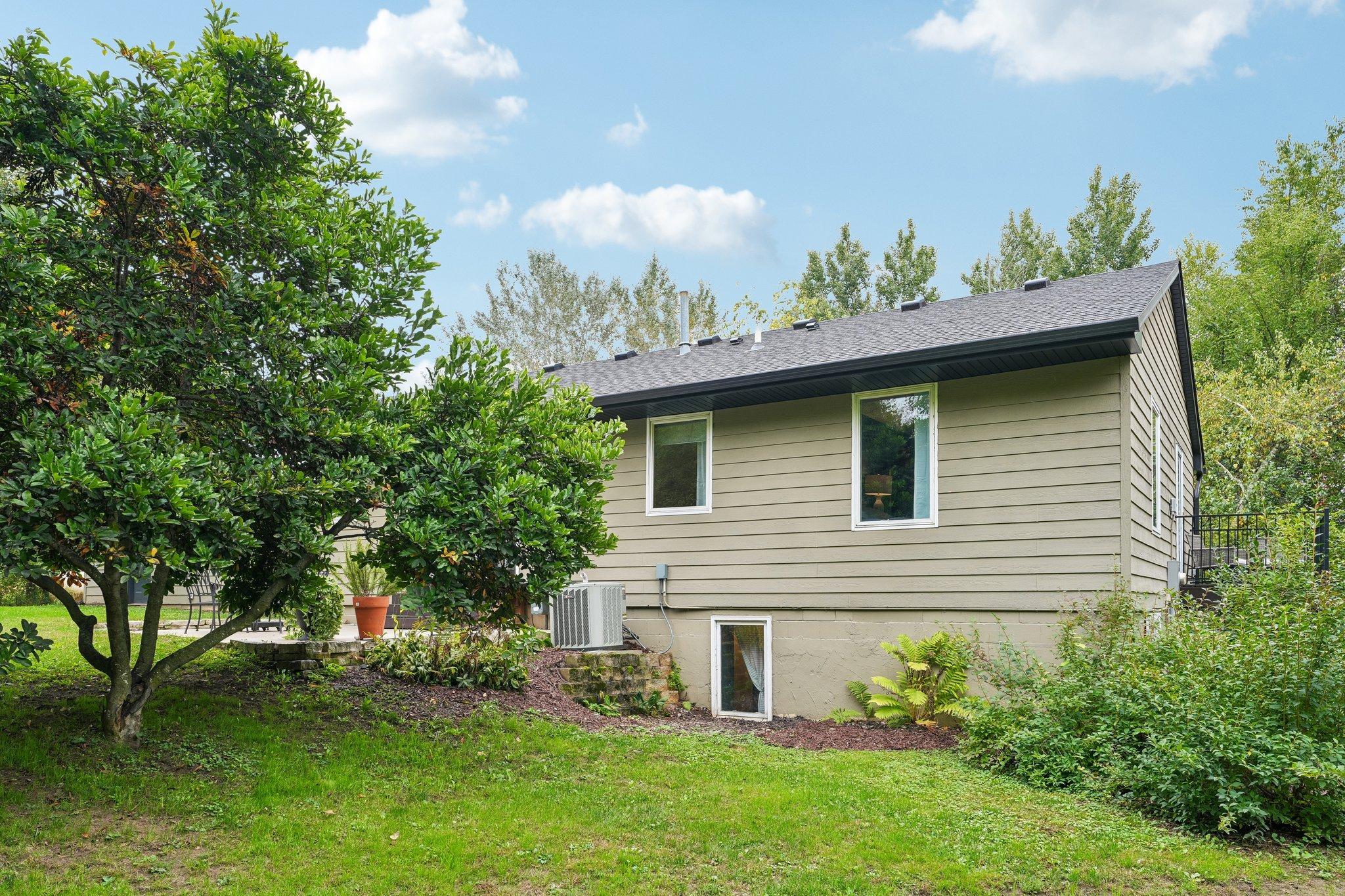 51-web-or-mls-W10282 County Road Ff-S2909-051.jpg