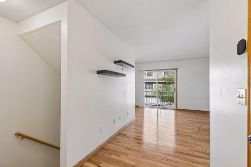 1587 County Road D East - Spacecrafting - 0007.jpg