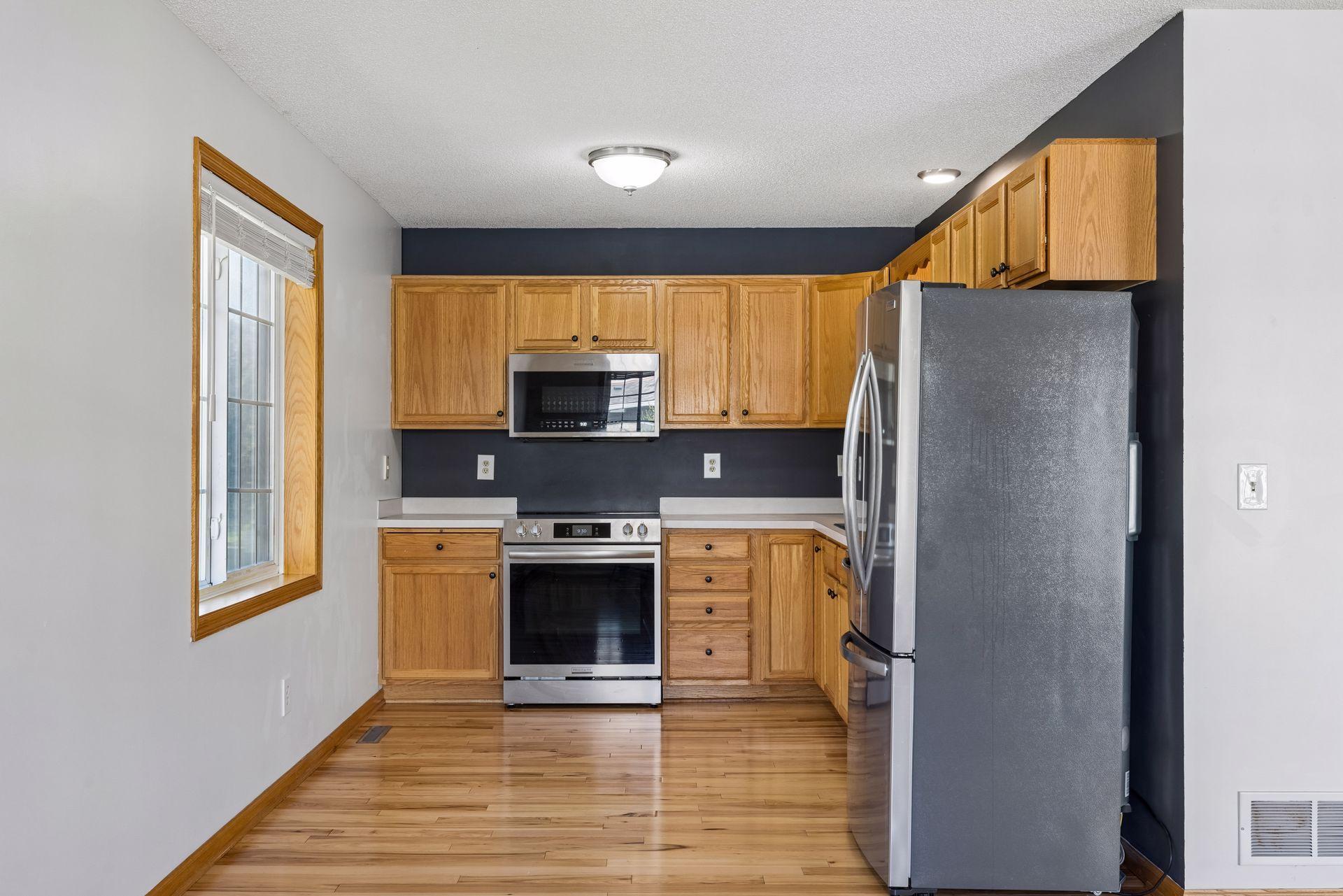 1587 County Road D East - Spacecrafting - 0013.jpg