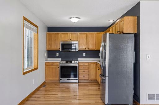 1587 County Road D East - Spacecrafting - 0013.jpg