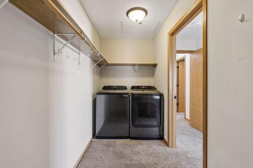 1587 County Road D East - Spacecrafting - 0024.jpg