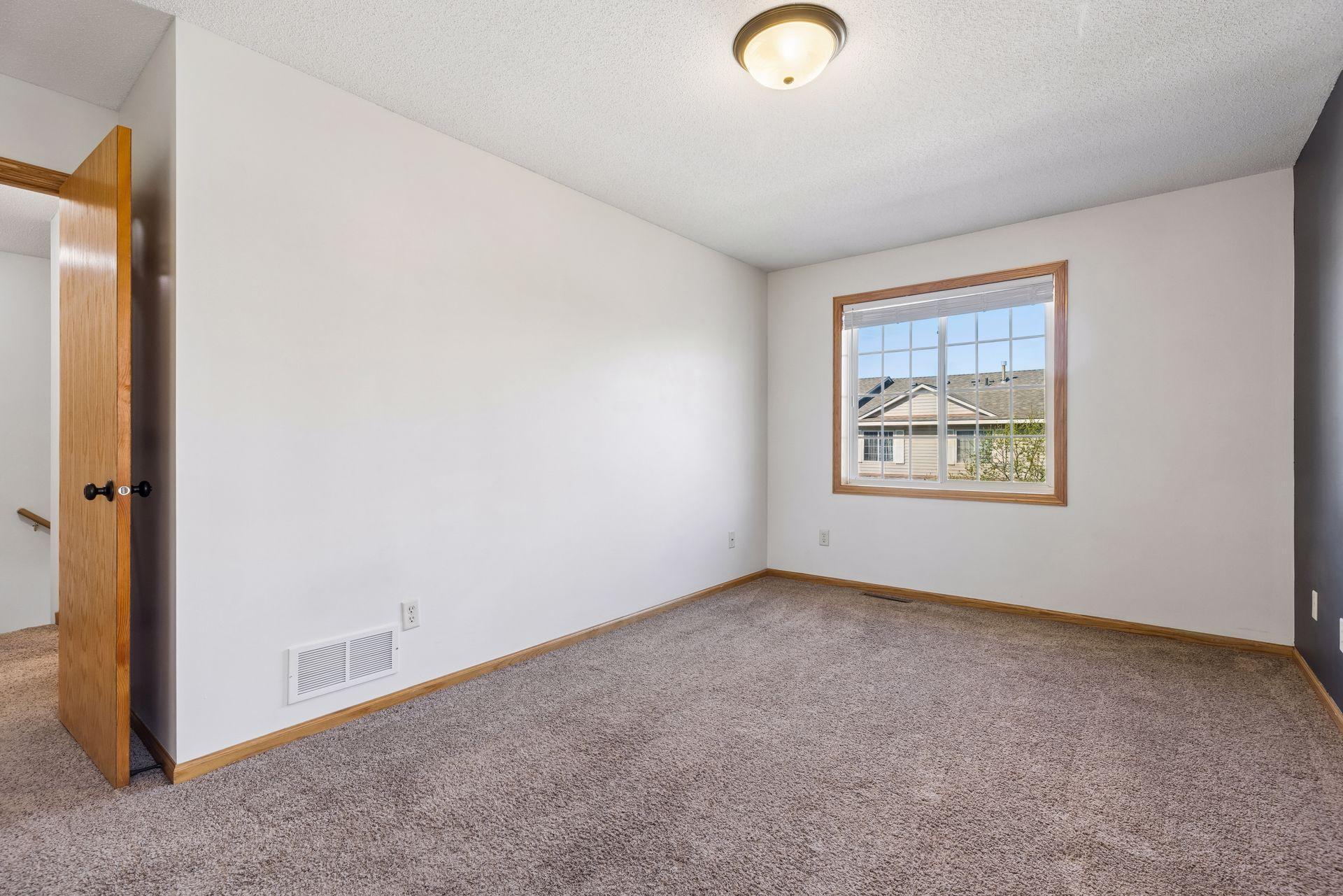 1587 County Road D East - Spacecrafting - 0023.jpg