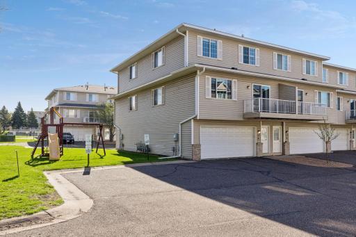 1587 County Road D East - Spacecrafting - 0001.jpg