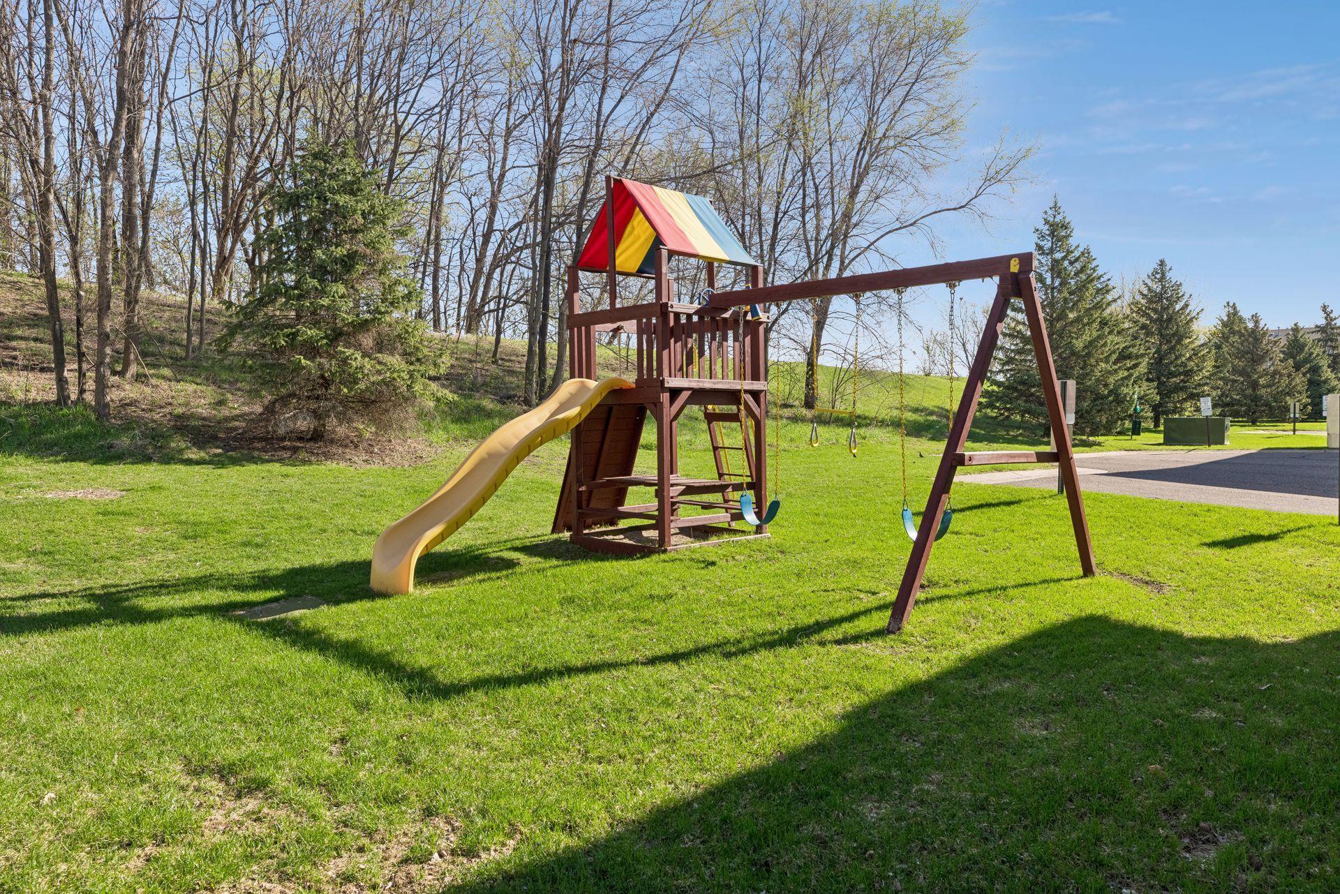 1587 County Road D East - Spacecrafting - 0029.jpg