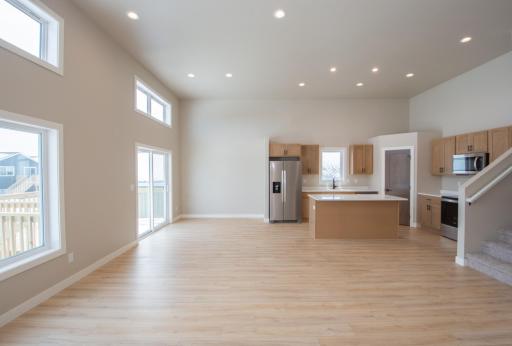 6590 68th Street S, Horace, ND 58047