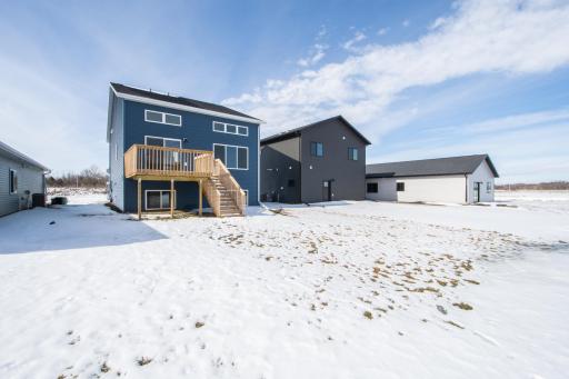 6590 68th Street S, Horace, ND 58047