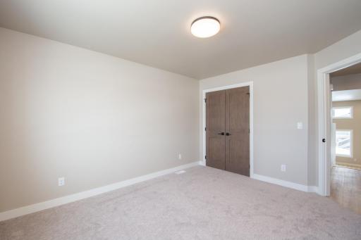 6590 68th Street S, Horace, ND 58047