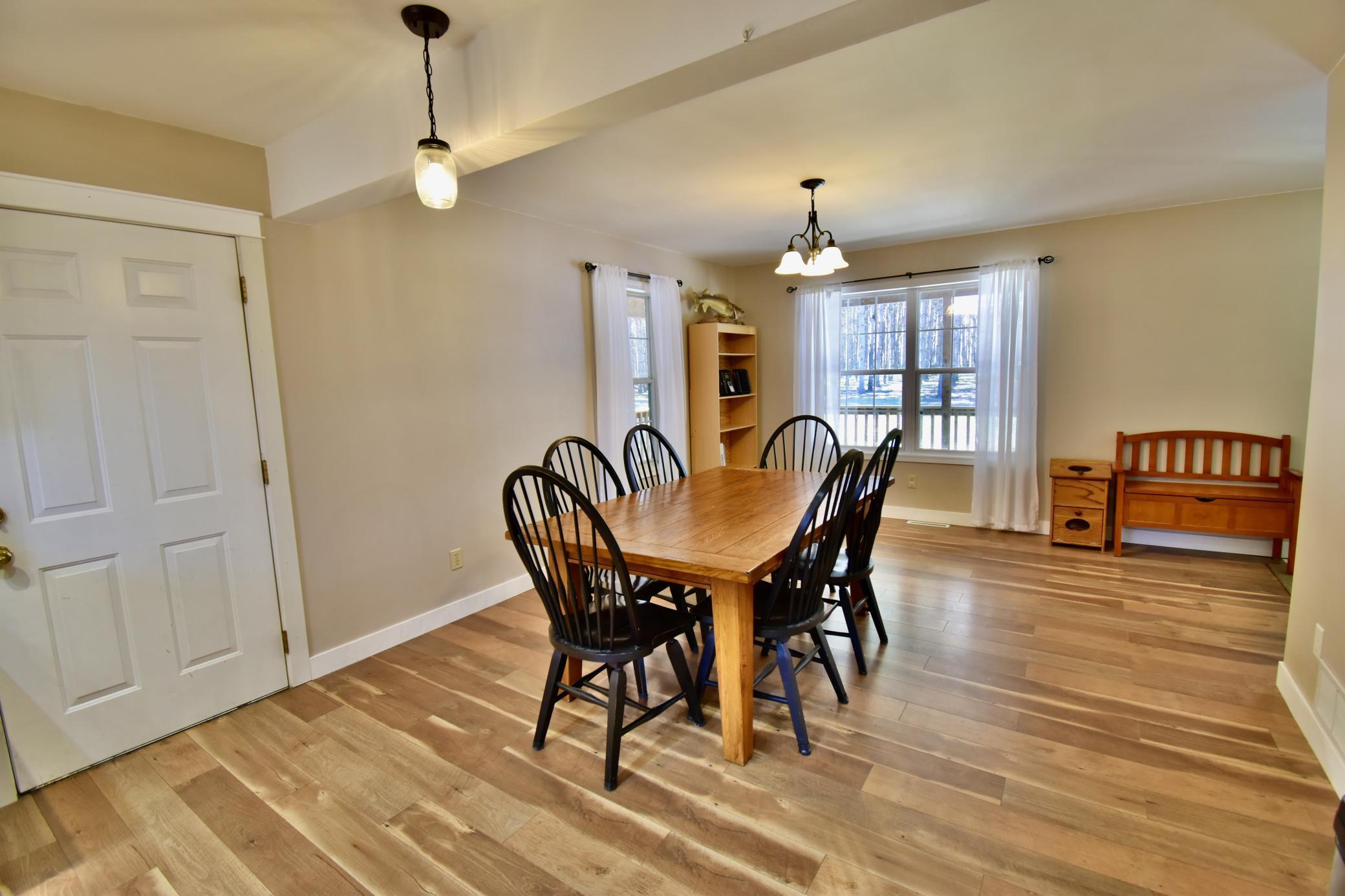 Spacious Dining Area