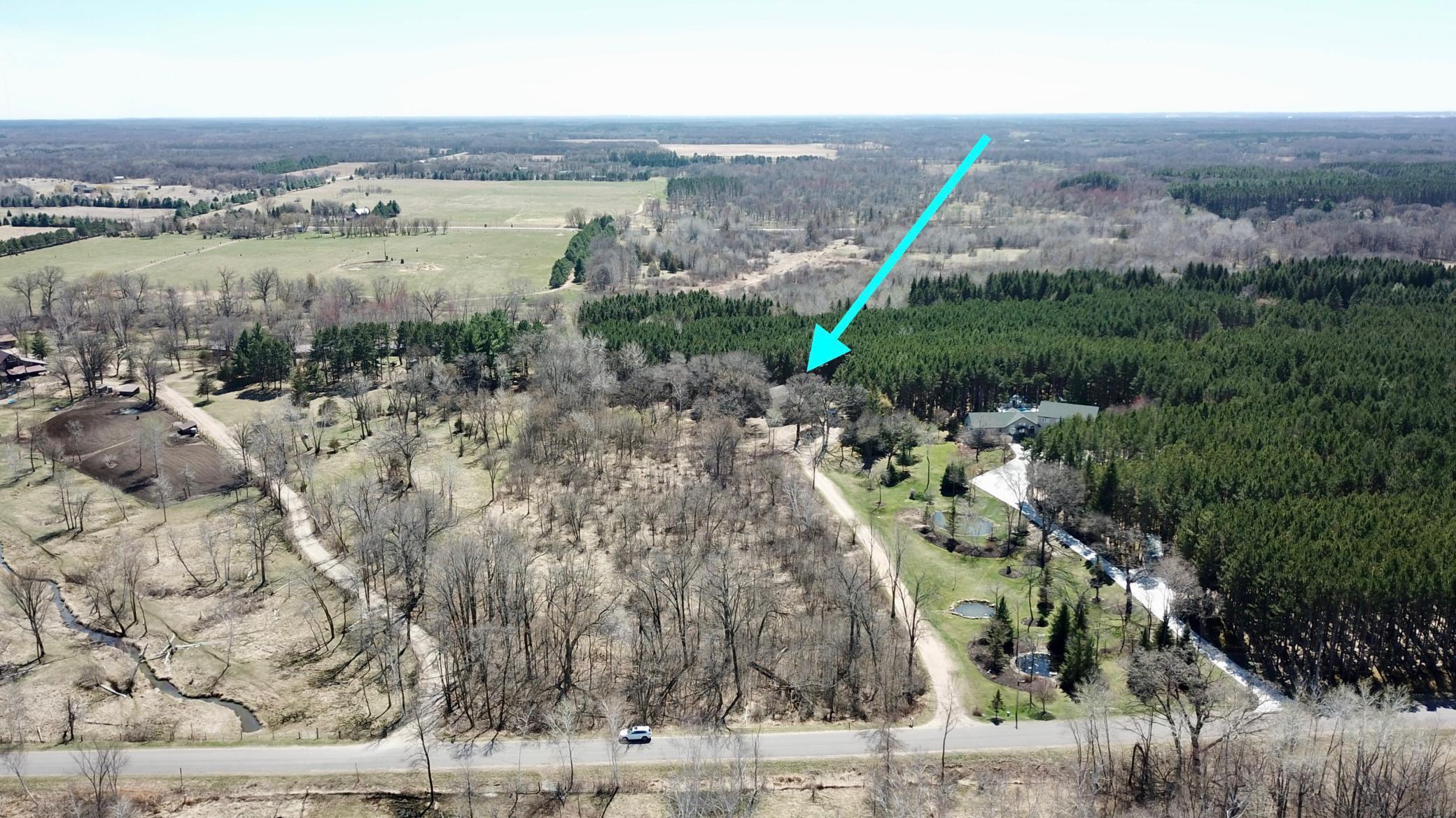 Extra Privacy Situated off the Road