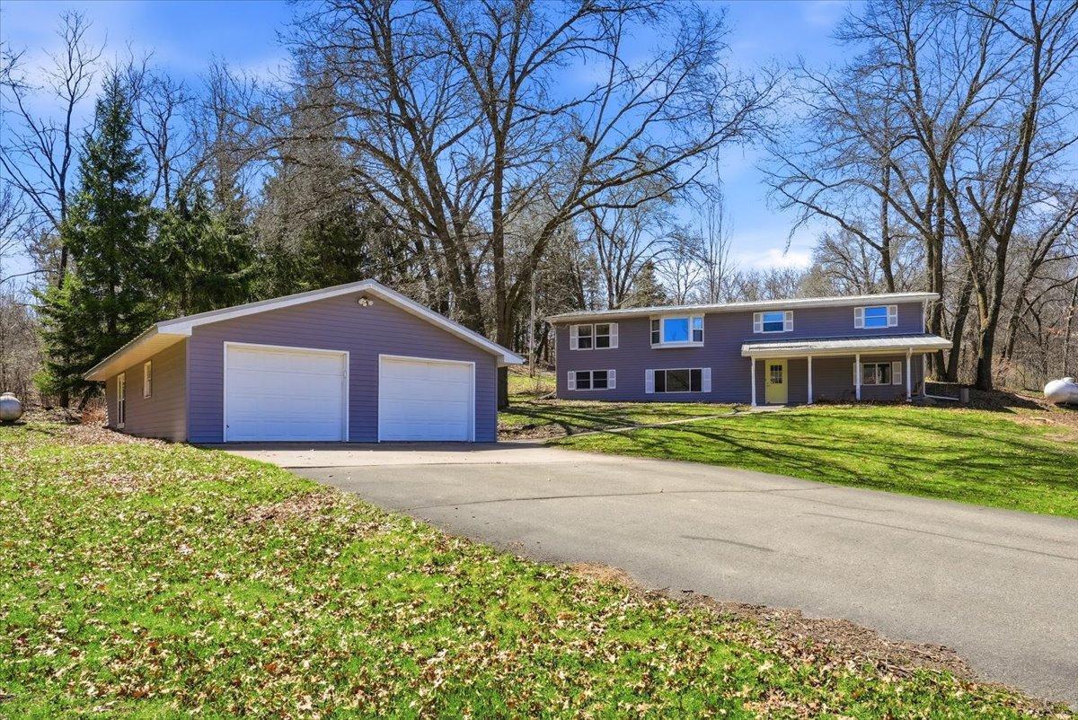 03-Front of Home.jpg